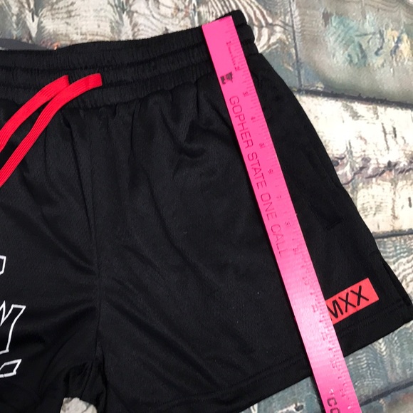 🏇 Kill Crew Black Shorts with Red Accents - Picture 6 of 9